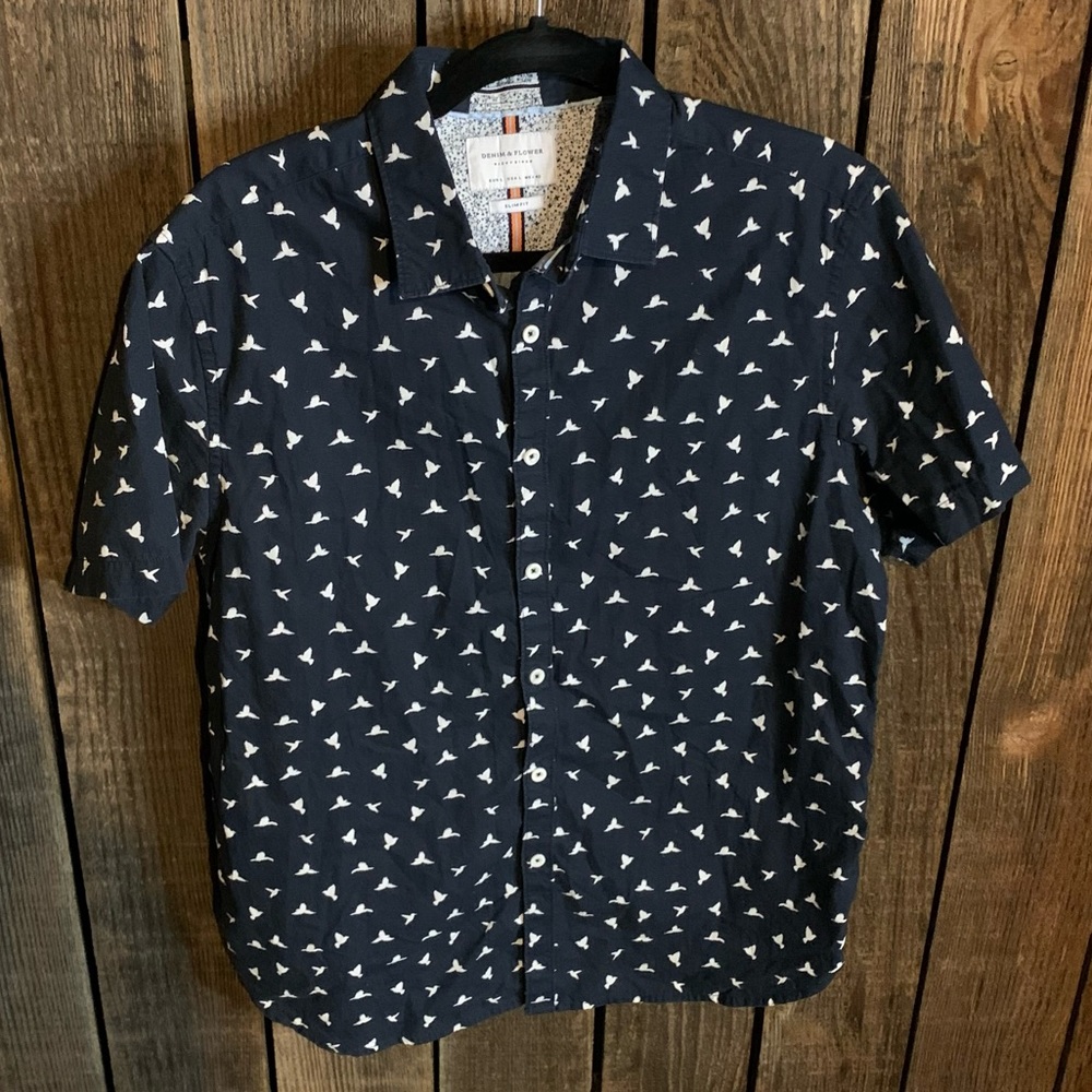 Denim & flower short sleeve bird button down L slim fit black white